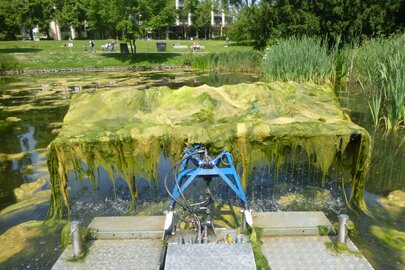 Räumgabel des Truxors im Einsatz